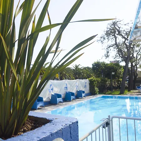 מלון Sporting 4*